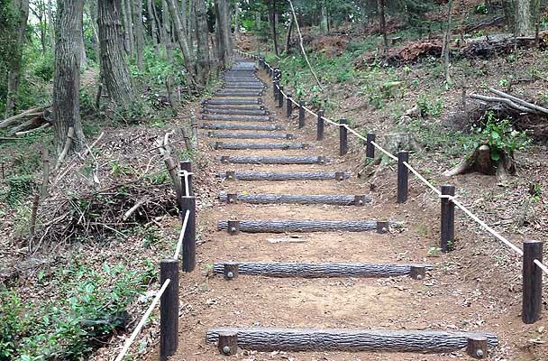 片面5連縁石・太鼓ステップ