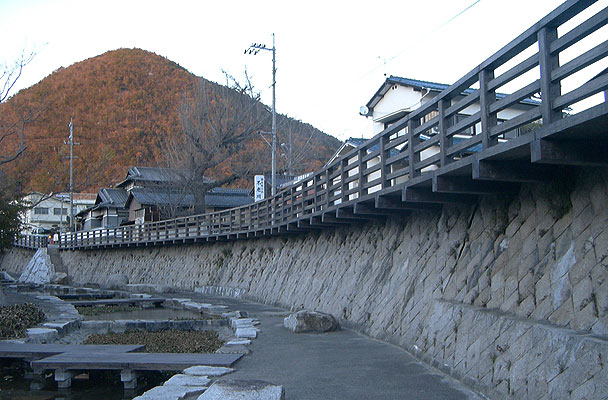 張り出し歩道