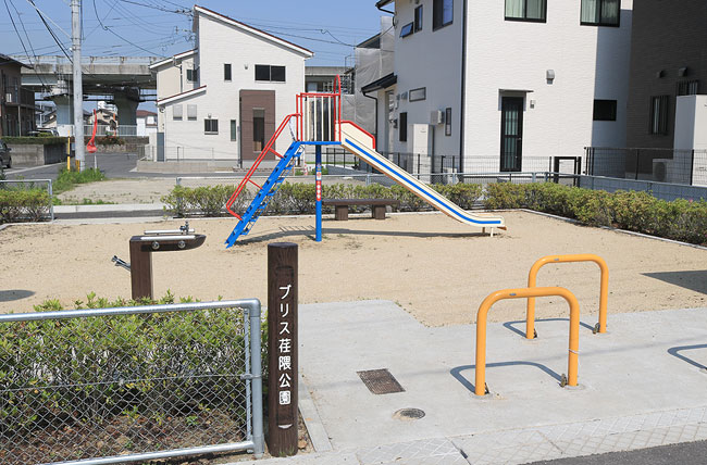 平板ベンチ3A号・水飲場P・標識柱1号